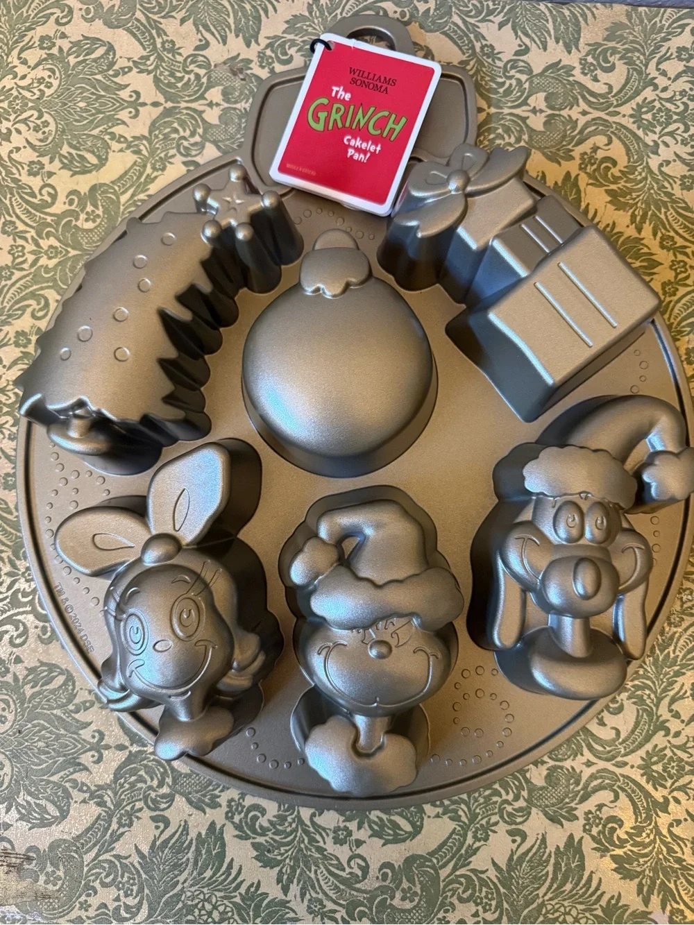 Williams Sonoma cakelet pan